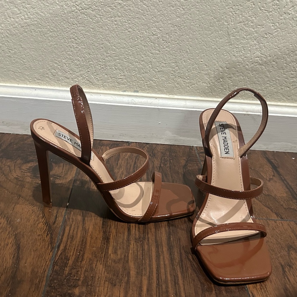 Women’s summer heel - Picture 2 of 3